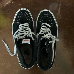 Men’s Vans Skate Sk8-Hi Shoe, size 12